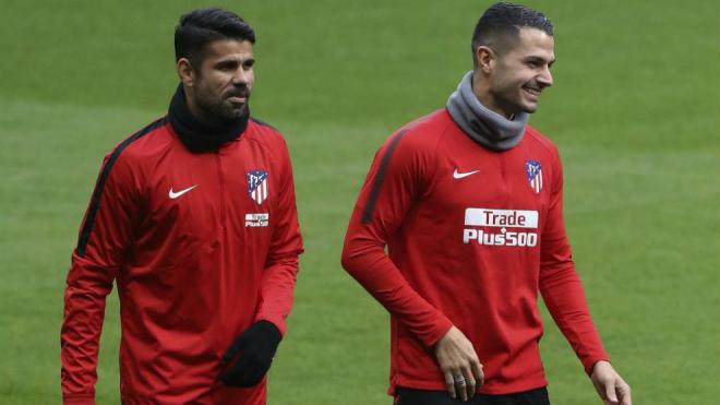 Diego Costa y Vitolo, en un entrenamiento con el Atlético de Madrid.