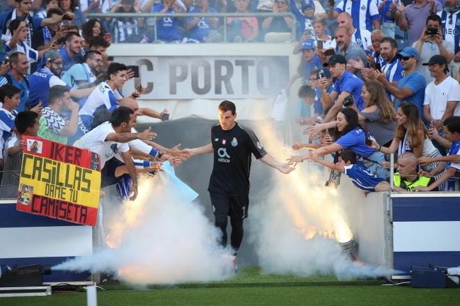 La retirada temporal de Casillas puede precipitar la llegada de Rulli al Oporto.