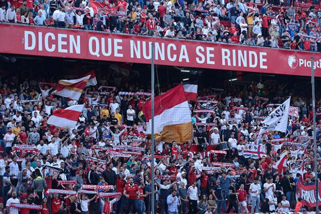 La afición del Sevilla, en el partido ante el Leganés (Foto: Kiko Hurtado).