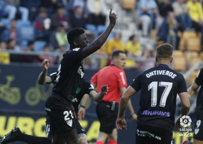 N'Diaye celebra su gol ante el Cádiz.