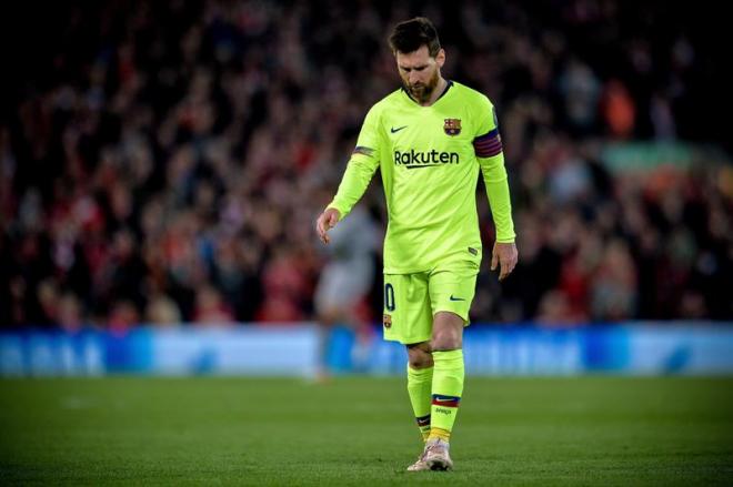 Messi, tras el cuarto tanto del Liverpool (Foto: EFE).