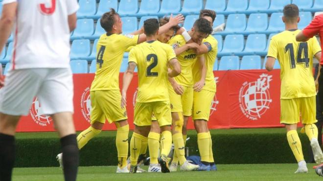 Los jugadores del Villarreal celebran uno de sus goles al Sevilla (Foto: RC Celta).