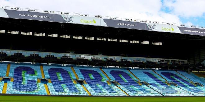 Elland Road, estadio del Leeds United, decorado con la palabra 'Carajo'.