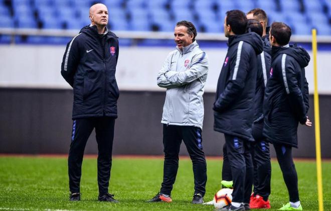 Jordi Cruyff, en un entrenamiento con el Chongqin Dangdai Lifan(Foto: @JordiCruyff).