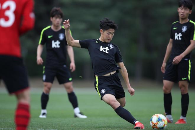 Kang In Lee con Corea. (Foto: Valencia CF)