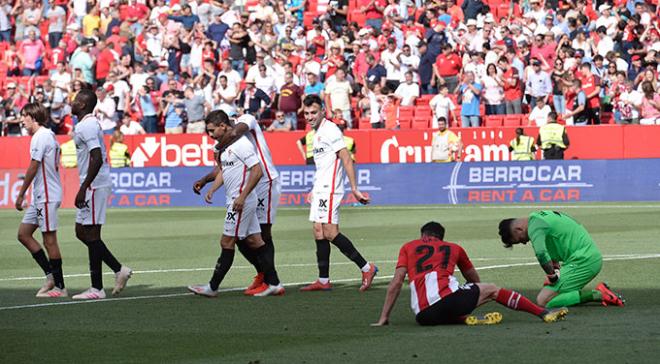 Los goles del Sevilla cayeron como una losa en el Athletic: Europa se esfumaba