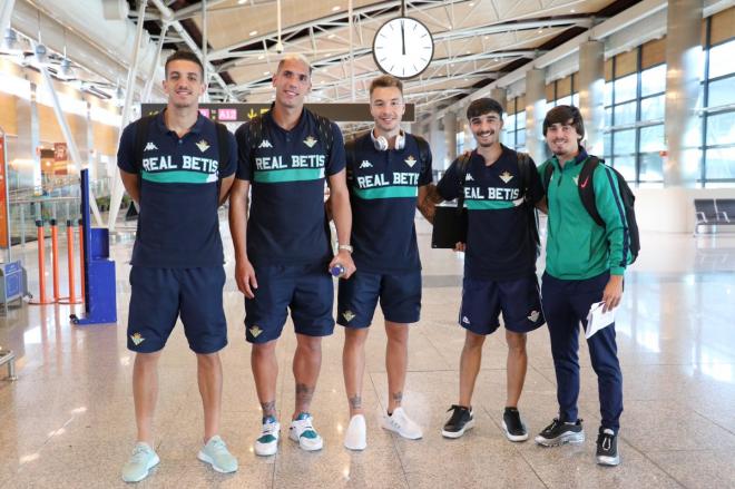 Feddal, Joel Robles, Loren , Robert y Rodri, de viaje a Estados Unidos (Foto: Real Betis).