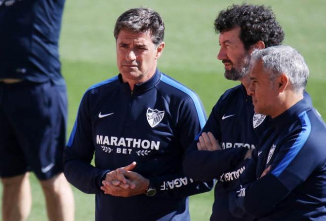 Míchel, Mandiá y Pellicer, en un entrenamiento del Málaga.