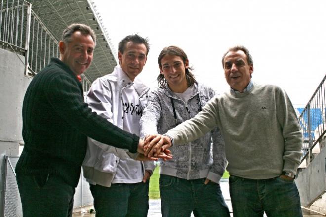 Los Pérez Frías, Nacho y Juan Carlos en los extremos; y los Pérez Santamaría, Nacho y Perico 'por dentro', en una foto de archivo.