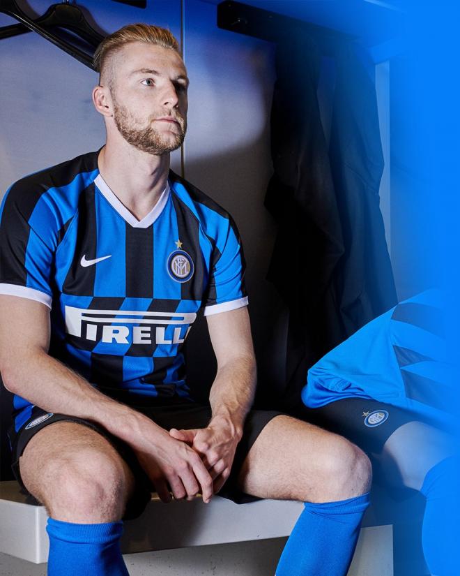 La camiseta local del Inter de Milán para la 19/20.