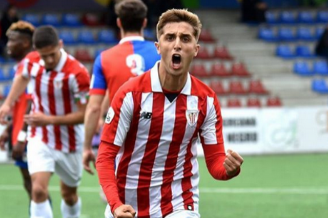 Antonio Salado celebra un gol con el Bilbao Athletic (Foto: Instagram)