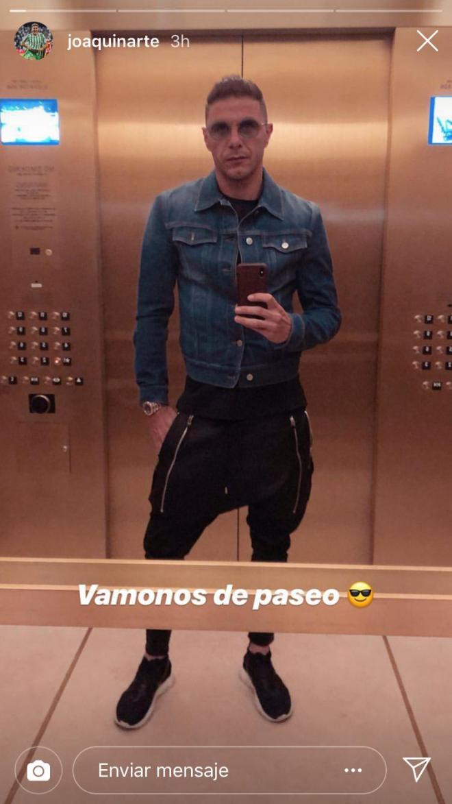 Selfie de Joaquín en el ascensor.