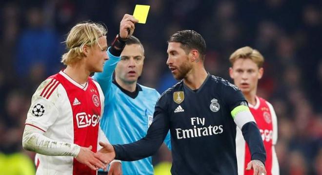Sergio Ramos se perdió la vuelta ante el Ajax al forzar la amarilla en la ida.