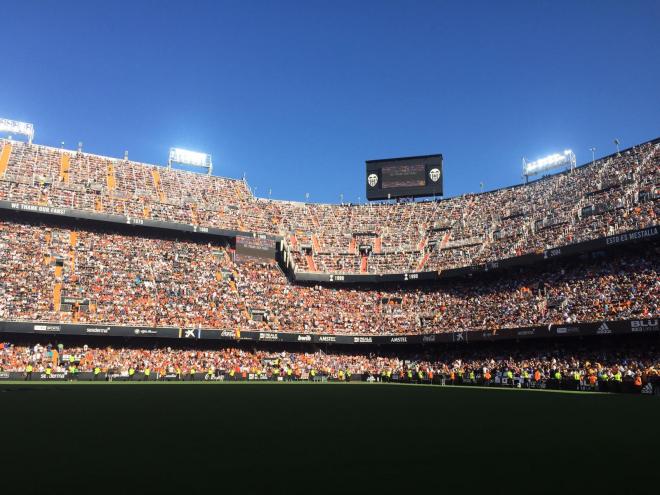 Mestalla lleno para recibir al Valencia CF
