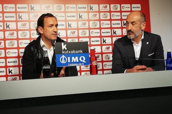 Joseba Etxeberria y Aitor Elizegi en la sala de prensa de Lezama (Foto: EDB).