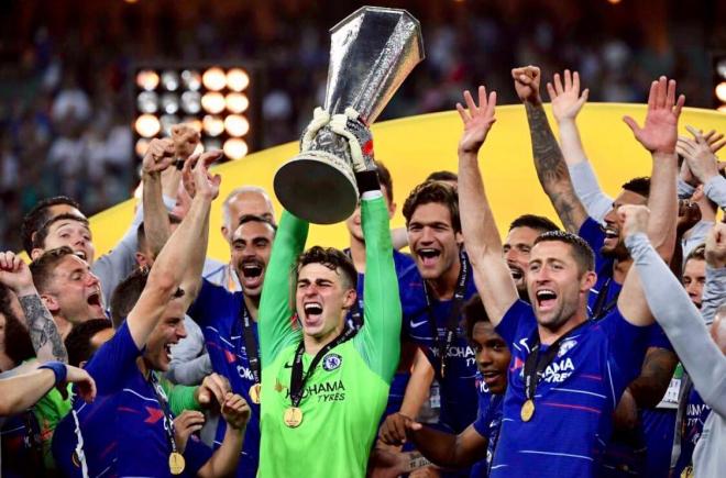 Kepa Arrizabalaga celebra en Bakú su Europa League ganada con el Chelsea inglés.