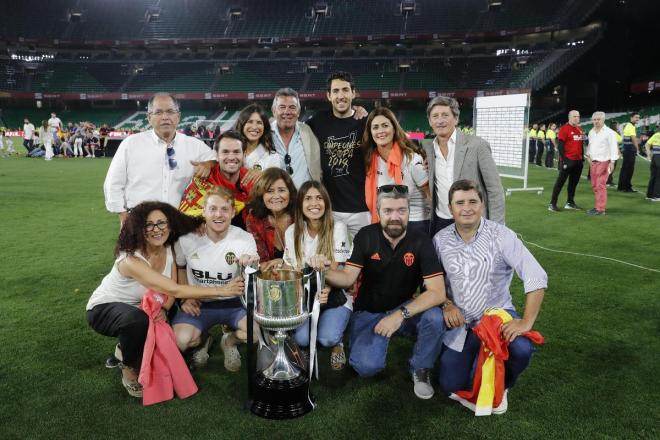 Dani Parejo con su familia (Foto: Twitter Dani Parejo)