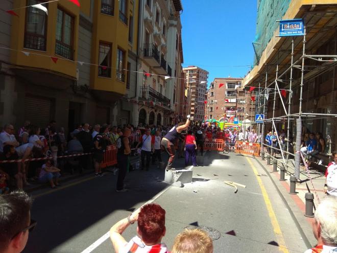 Exhibición de barrenadores en el Peñista Eguna.