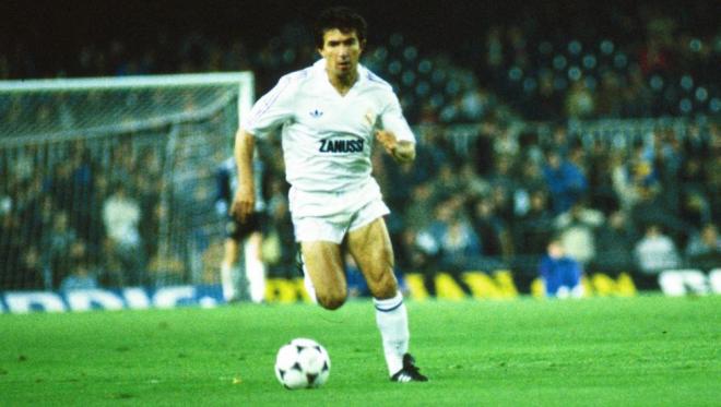 Juanito, en un partido con el Real Madrid.