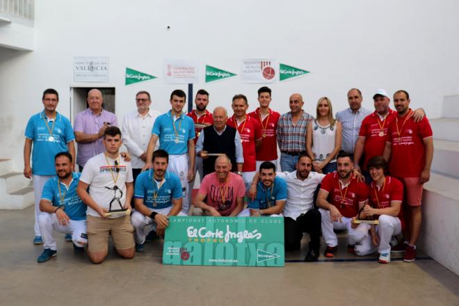 Les finals de trinquet donaren un gran espectacle al trinquet de Torrent