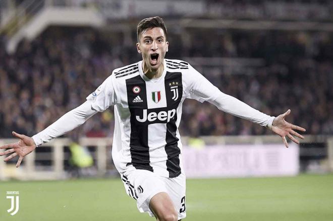 Bentancur celebra un gol con la Juventus.