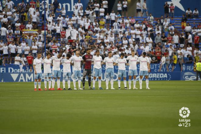 Formación zaragocista antes del partido (Foto: Dani Marzo).