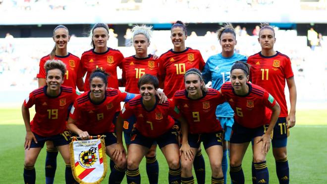 El once titular de España ante Sudáfrica en el estreno en el Mundial de Francia 2019 (Foto: FIFA).
