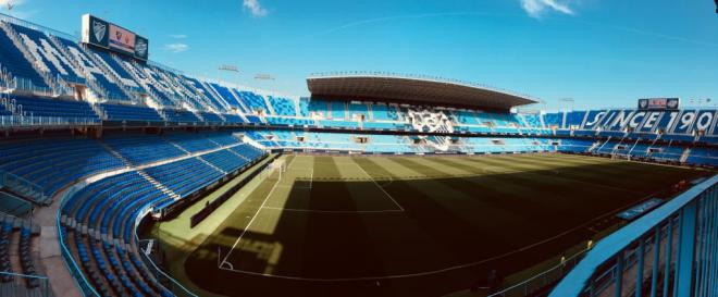 Panorámica de La Rosaleda, escenario del encuentro ante el Eibar.