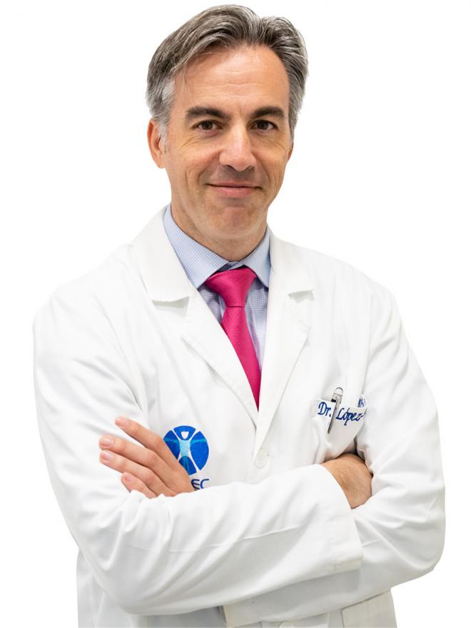 El doctor Emilio López Vidriero.
