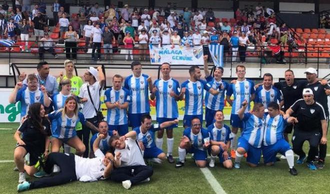 El Málaga Genuine celebra el título de LaLiga Genuine (Foto: LaLiga Genuine).