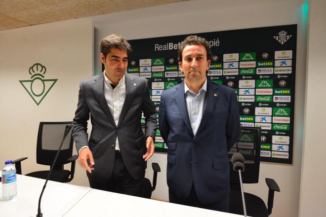Haro y Catalán, en una comparecencia de prensa (Foto: Kiko Hurtado).