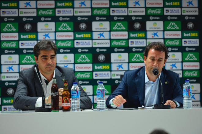 López Catalán junto a Ángel Haro (foto: Kiko Hurtado).