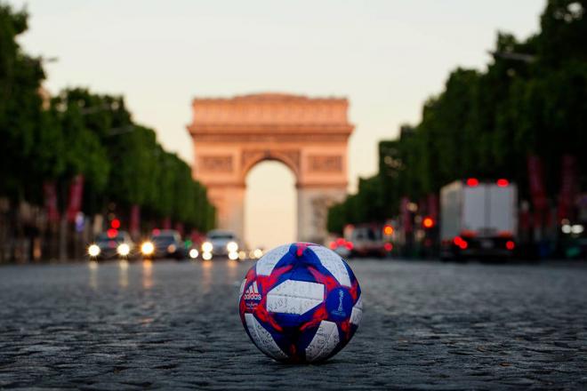 Balón para octavos del Mundial de Francia.