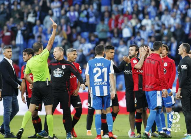 Expulsión de Marc Pedraza en Riazor (Foto: LaLiga).