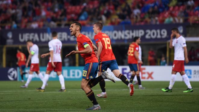 Dani Ceballos celebrando un gol (Foto: UEFA).
