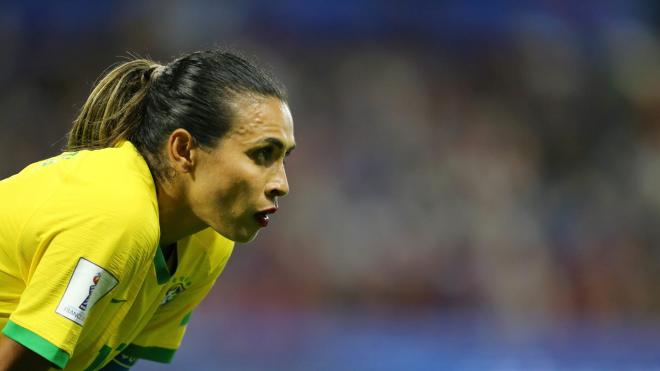 Marta, durante el partido de la eliminación de Brasil ante Francia (Foto: FIFA).