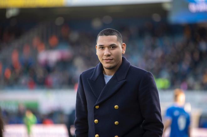 Hedwiges Maduro se ha convertido en nuevo entrenador del equipo sub 21 del Almere City FC.