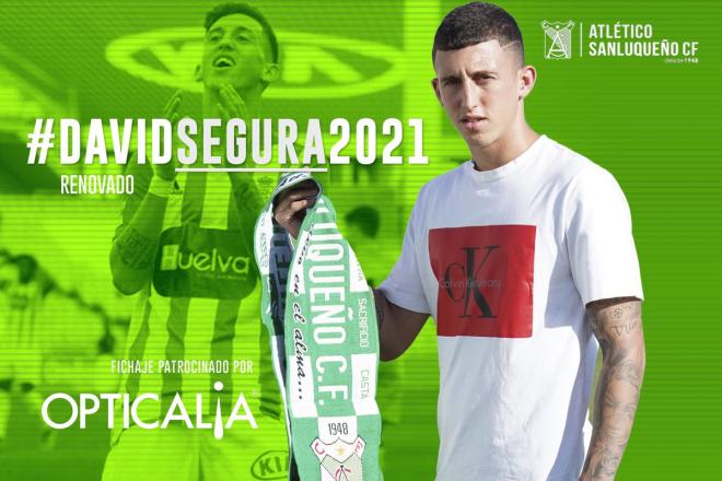 David Segura firma con el Sanluqueño. (@atcosanluqueno)