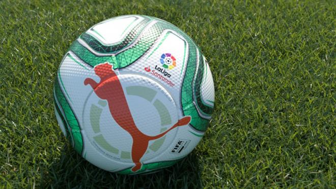 El nuevo balón Puma de LaLiga.