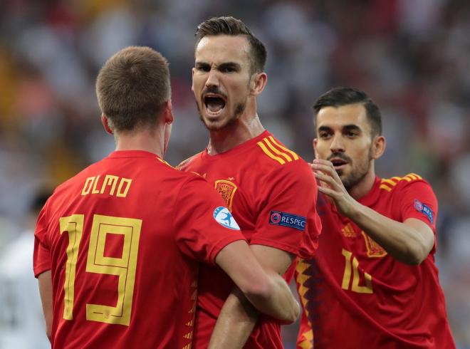 Fabián celebra un gol con la selección española.