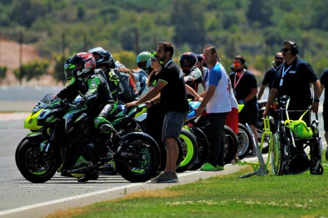 Las Handy ESBK protagonizan el Campenato de España de Superbike en Valencia.