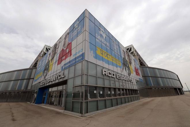 Fachada RCDE Stadium.