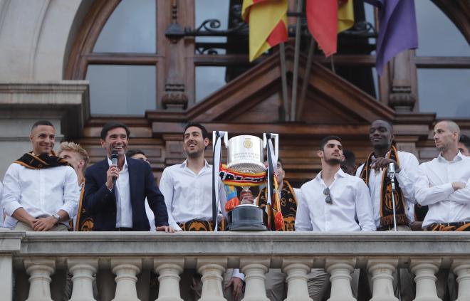 Guedes durante la celebración del título de Copa del Rey de 2019 (Foto: David González)