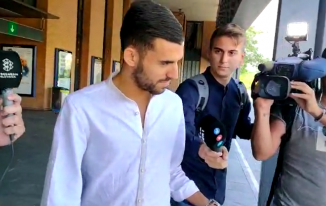 Dani Ceballos, a su llegada a Sevilla.