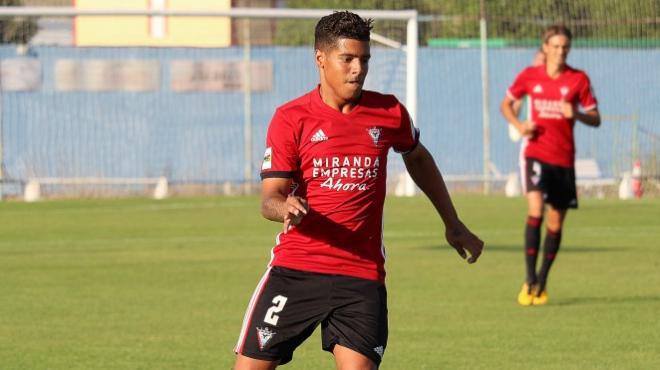 Carlos Julio en el Mirandés. (CD Mirandés)