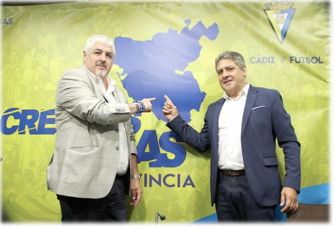 García y Mata, en la presentación (Foto: Cádiz CF).