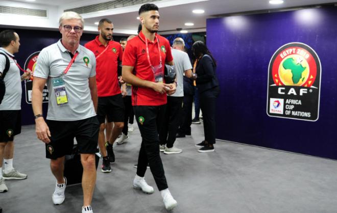 Munir, llegando a un encuentro de la CAN 2019 con Marruecos (Foto: CAF Online).