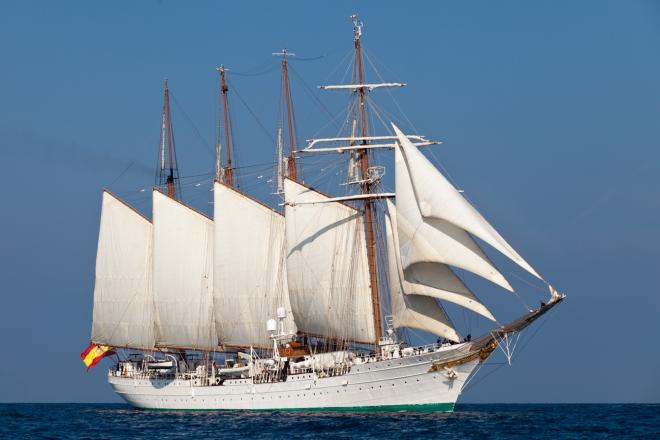 El buque-escuela Juan Sebastián Elcano completó el recorrido entre Getxo y Getaria.