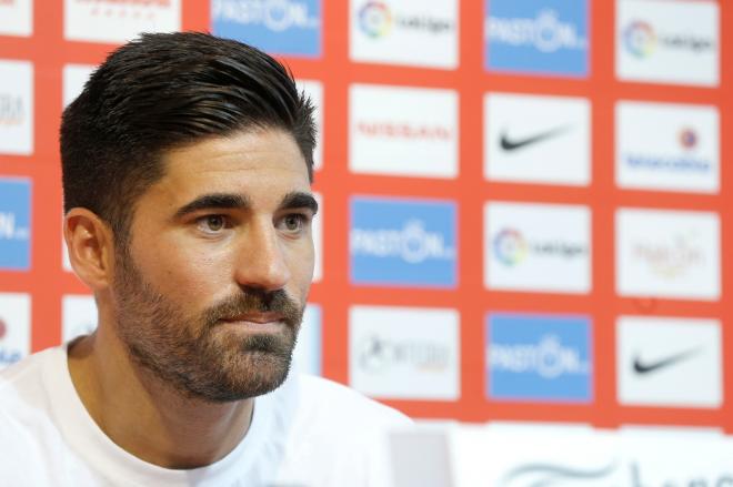 Carlos Carmona en la primera rueda de prensa de la temporada (Foto: Luis Manso)