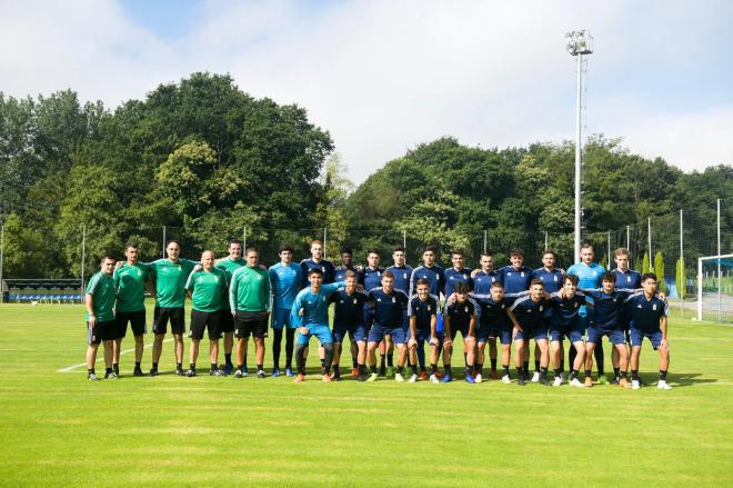 Foto de grupo del Real Oviedo Vetusta.